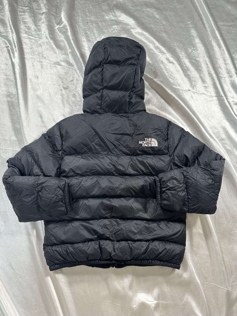 THE NORTH FACE ヌプシ　ダウンジャケット フード付き　キッズ