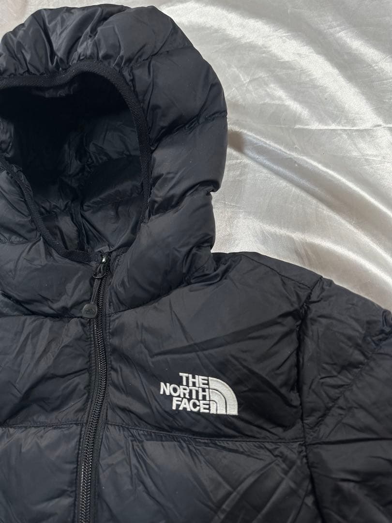 THE NORTH FACE ヌプシ　ダウンジャケット フード付き　キッズ