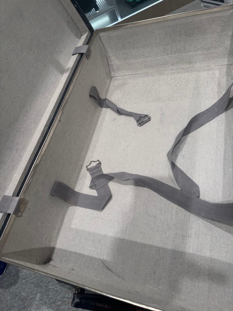 訳あり激安　グローブトロッター　オリジナル ラージ スーツケース