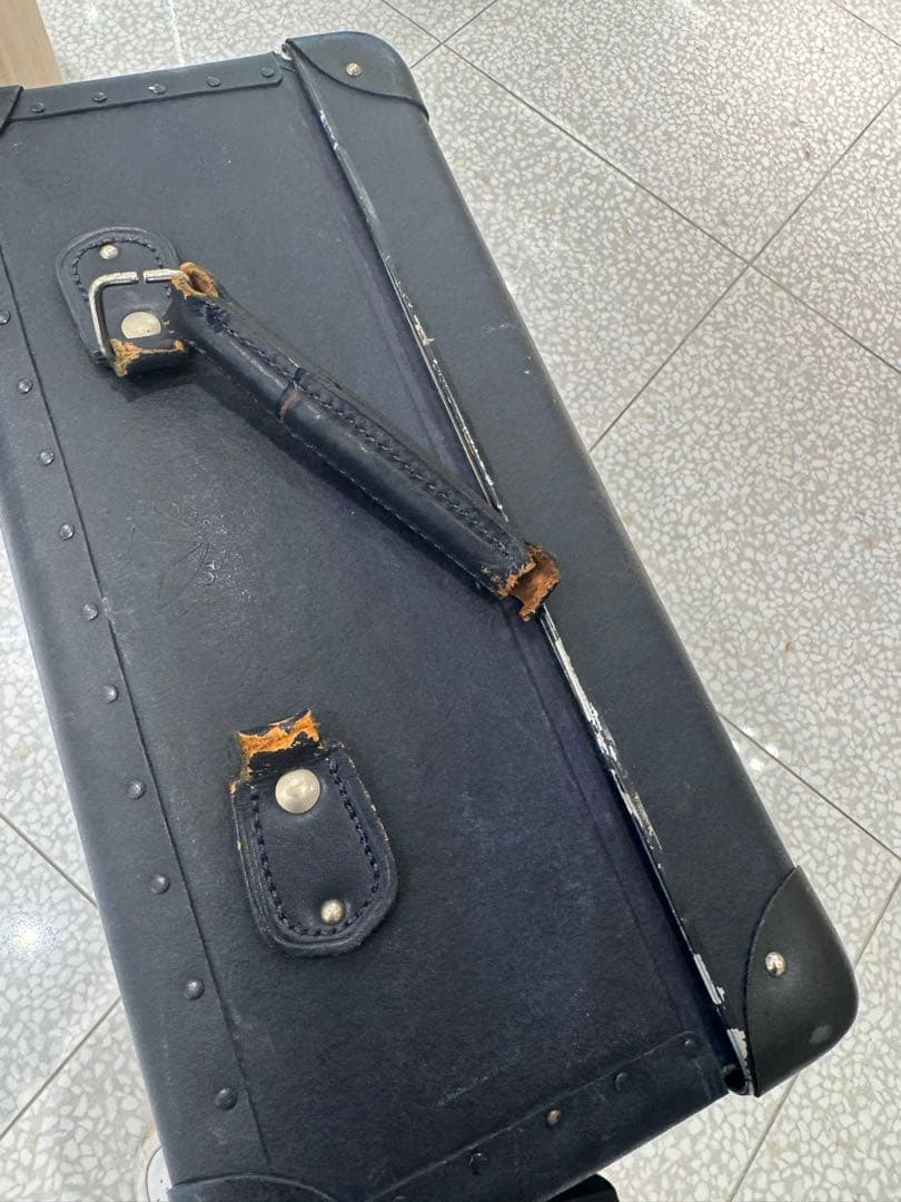 訳あり激安　グローブトロッター　オリジナル ラージ スーツケース