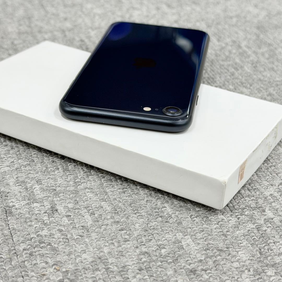 iPhone SE3 128GB ミッドナイトSIMフリー