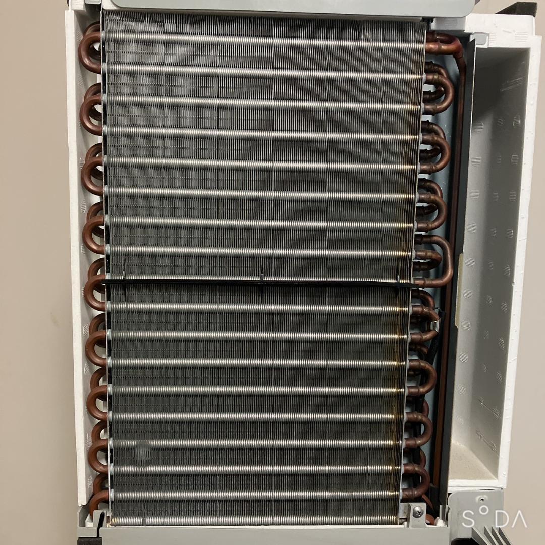 【るー】コロナ 冷暖房 窓用エアコン CWH-A1821 2021年製