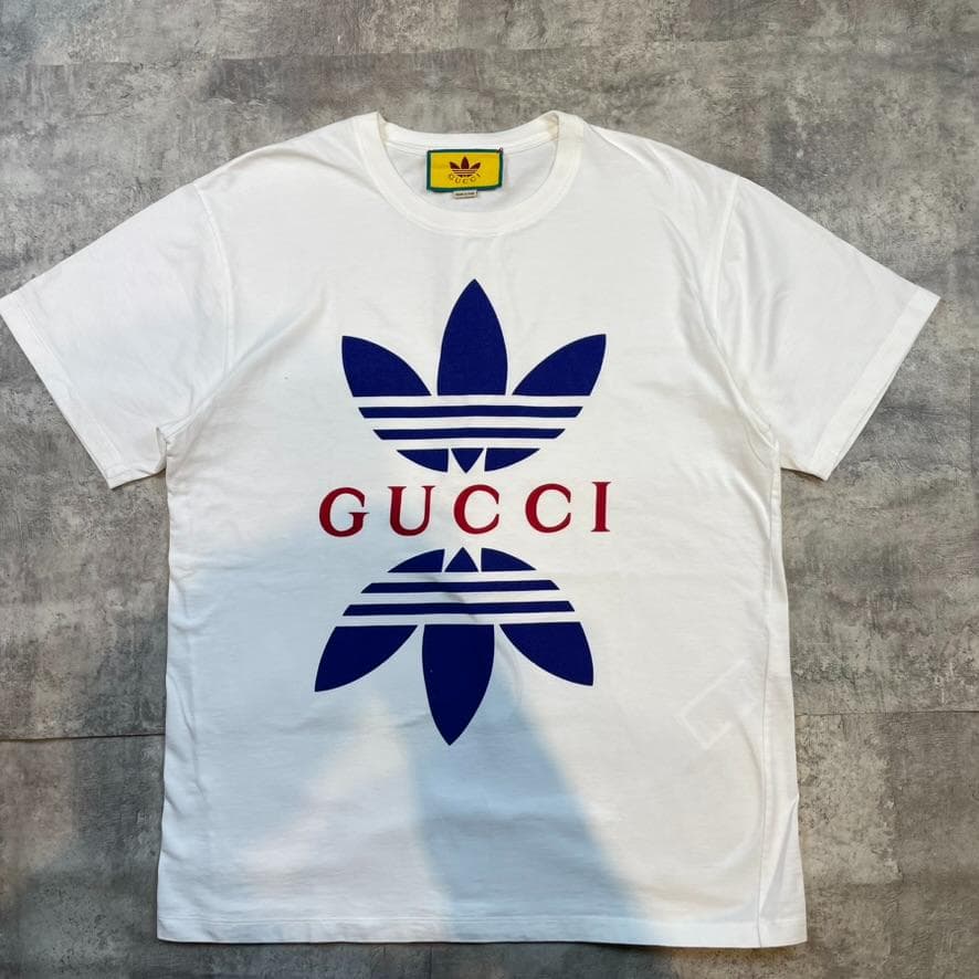 GUCCI × adidas コラボ Tシャツ ロゴ プリント ホワイト