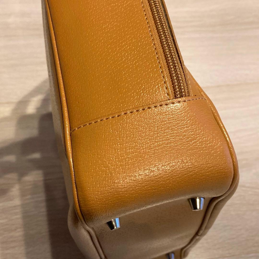 フルラ　FURLA ビジネスバッグ　ショルダー　バック　パソコン　ブリーフケース