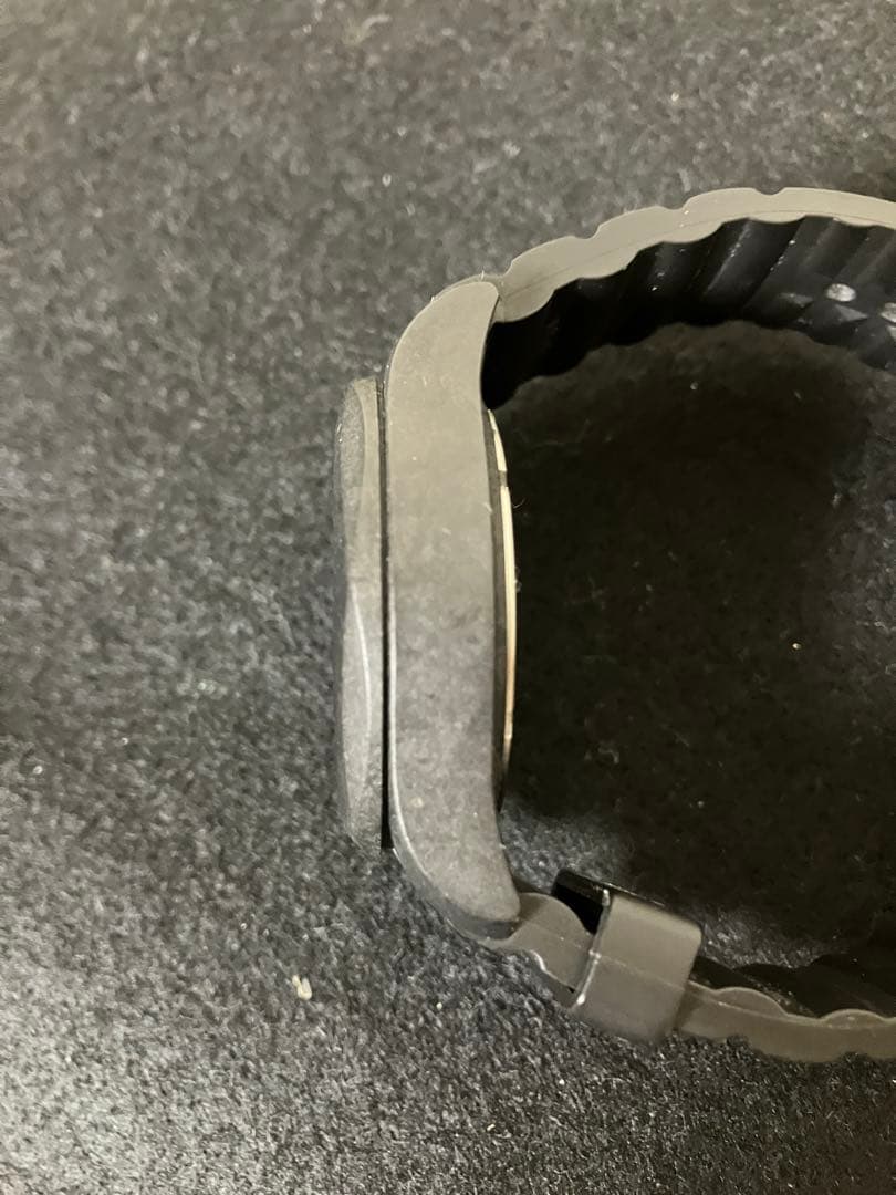 週末値下げ　ビクトリノックス イノックス I.N.O.X 241777 カーボン