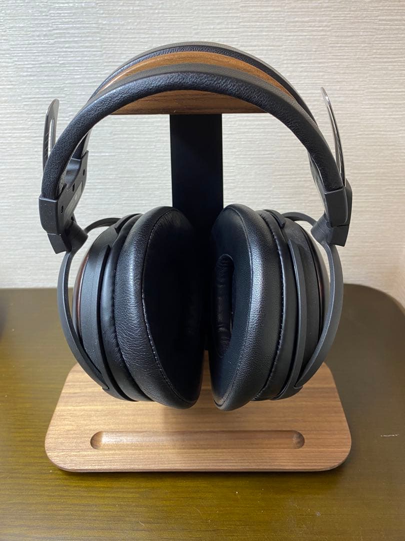 オーディオテクニカ　ATH-AWKT 密閉型ヘッドホン　【最終値下げ】