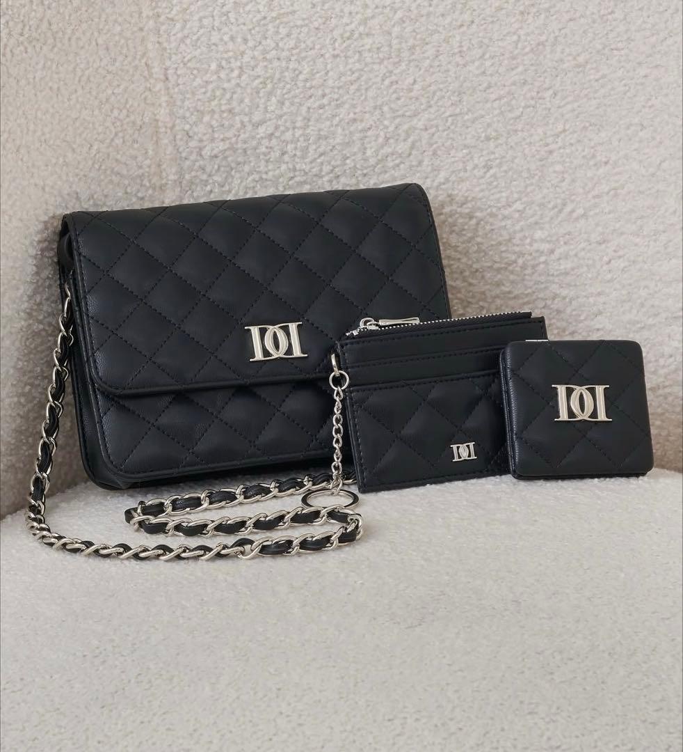 投稿最終　極美品　Darich ダーリッチ キルティングショルダーバッグ　黒