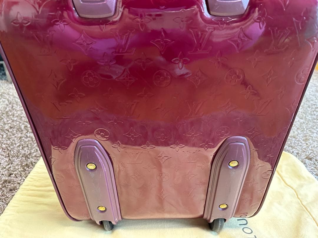 ルイヴィトン　キャリーバック(機内持込可)