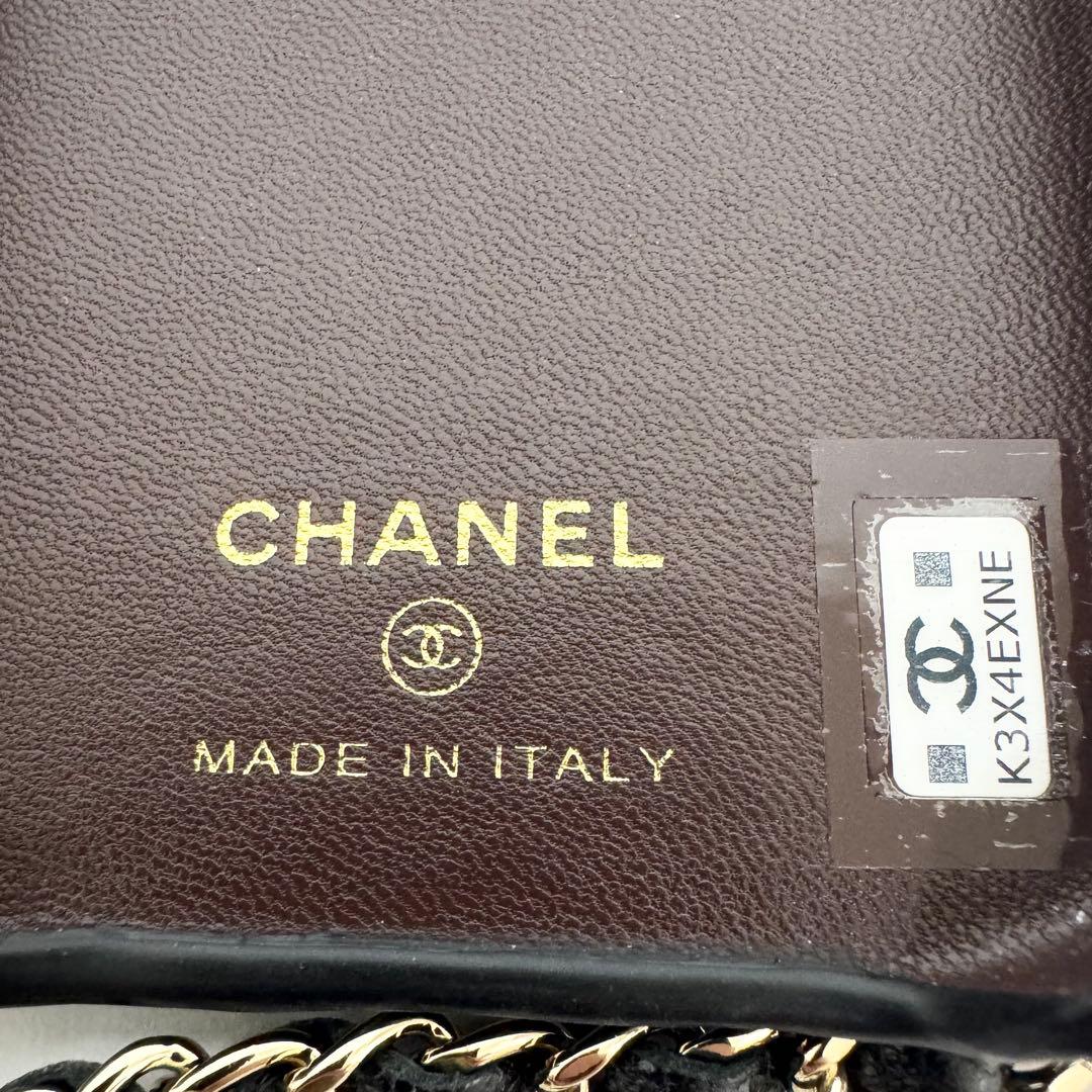 【美品】シャネル iPhone15pro ケース チェーンショルダー ココマーク