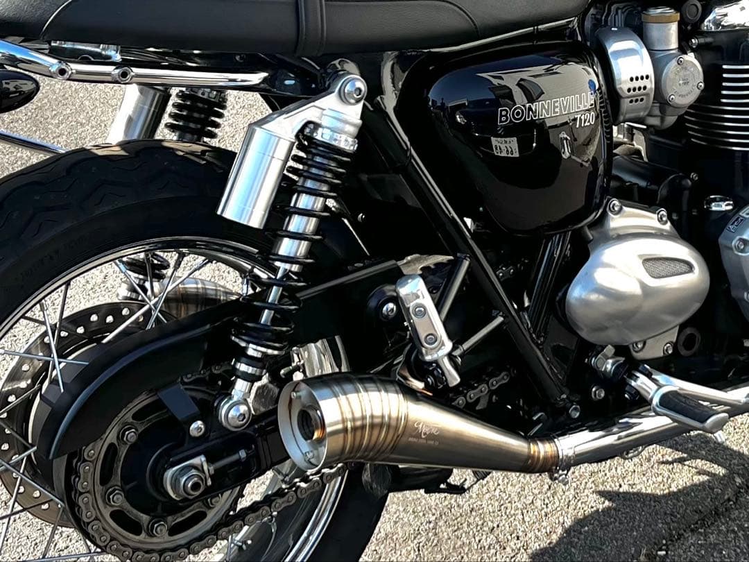 TEC リアサス　トライアンフボンネビルT120等