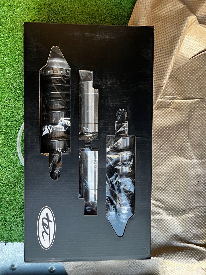 TEC リアサス　トライアンフボンネビルT120等