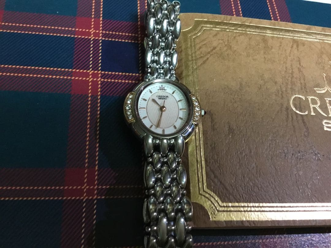 稼働、新品に近い美品セイコークレドール腕時計ピンクタイガー ダイヤモンド