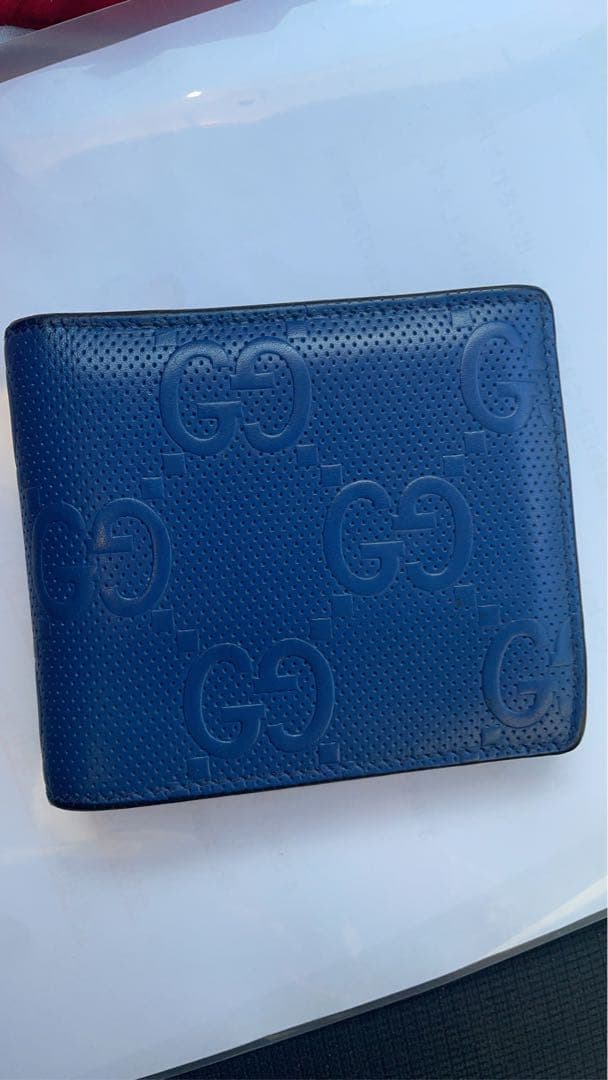 GUCCI 青 レザー 二つ折り財布