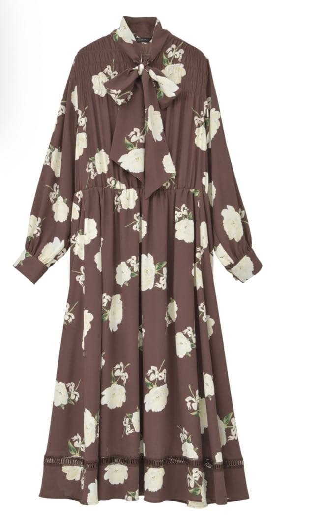 インゲボルグ　芍薬プリントワンピース　美品　明日2/6迄の出品‼️