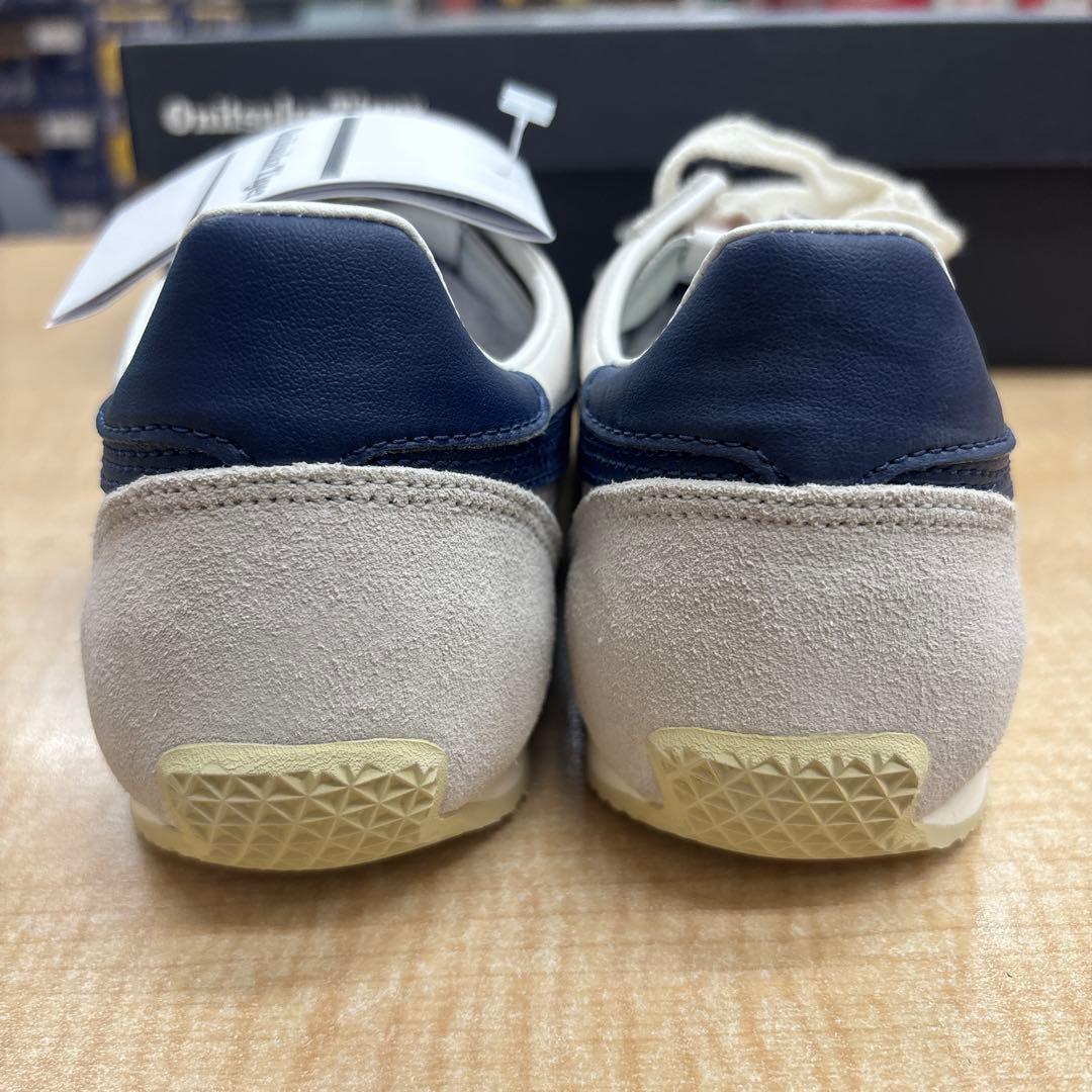 Onitsuka Tiger オフホワイトスニーカー