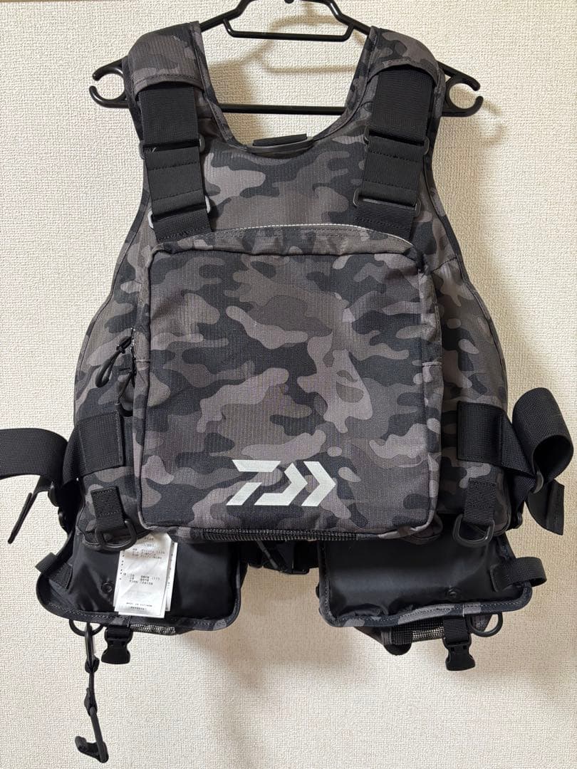 Daiwa 迷彩フィッシングベスト