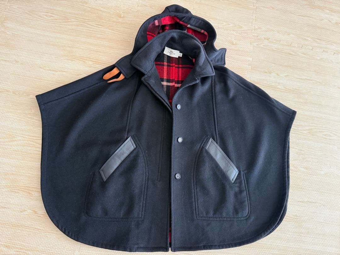 値下げ中！(美品　アメリカ購入)コーチ ポンチョ 内側チェック柄 フード2way