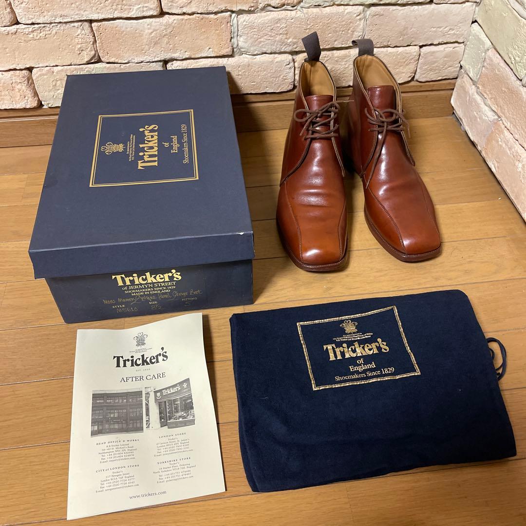 Tricker’s トリッカーズ チャッカブーツ スクエアトゥ