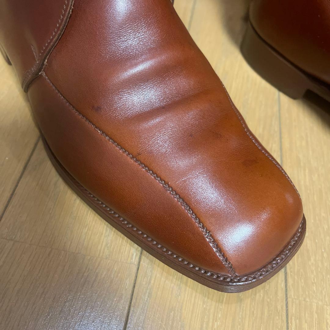 Tricker’s トリッカーズ チャッカブーツ スクエアトゥ