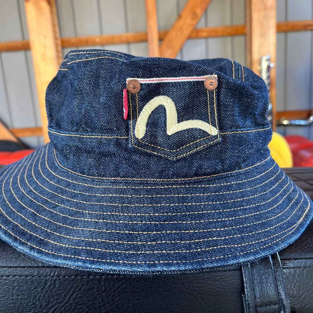 evisu 帽子　Mサイズ　値下げします。