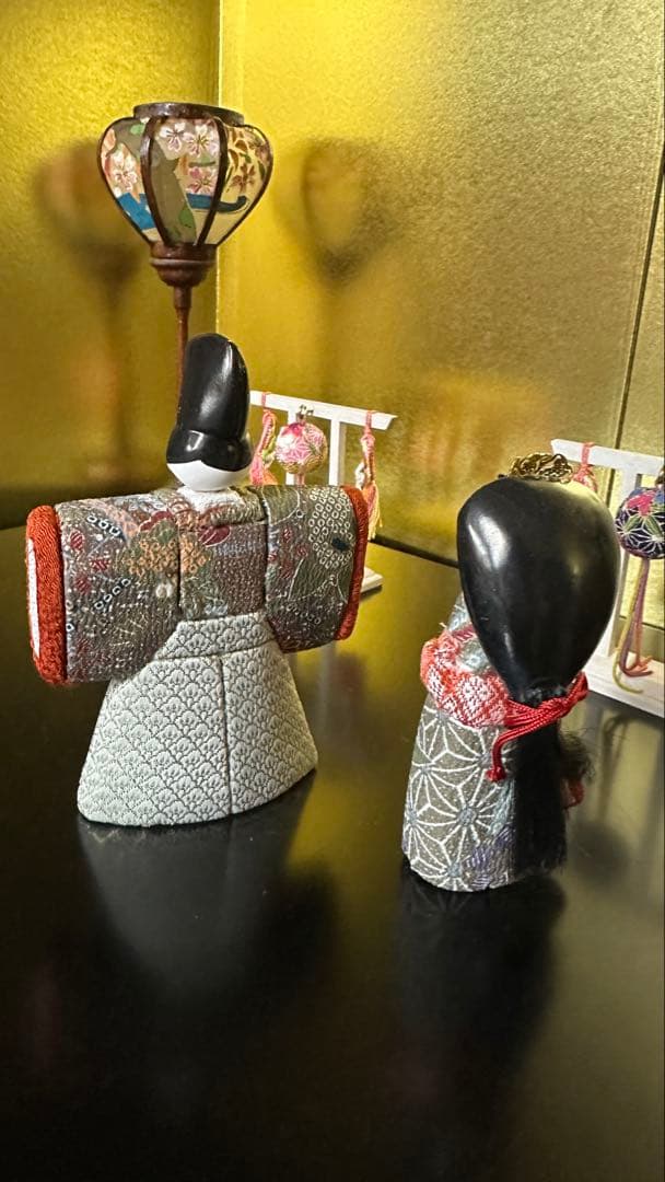 Usa 　お雛様、木目込人形、台付