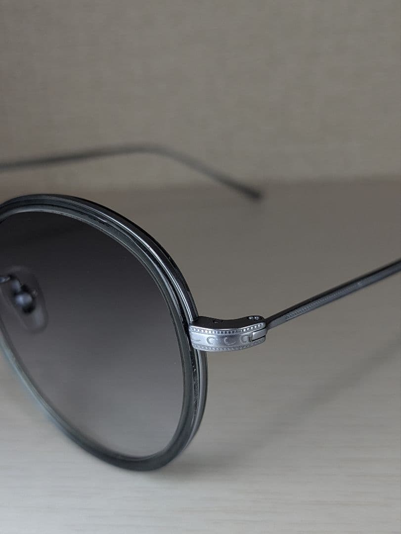 新品未使用 オリバーピープルズ サングラス Marret チタン 日本製シルバー