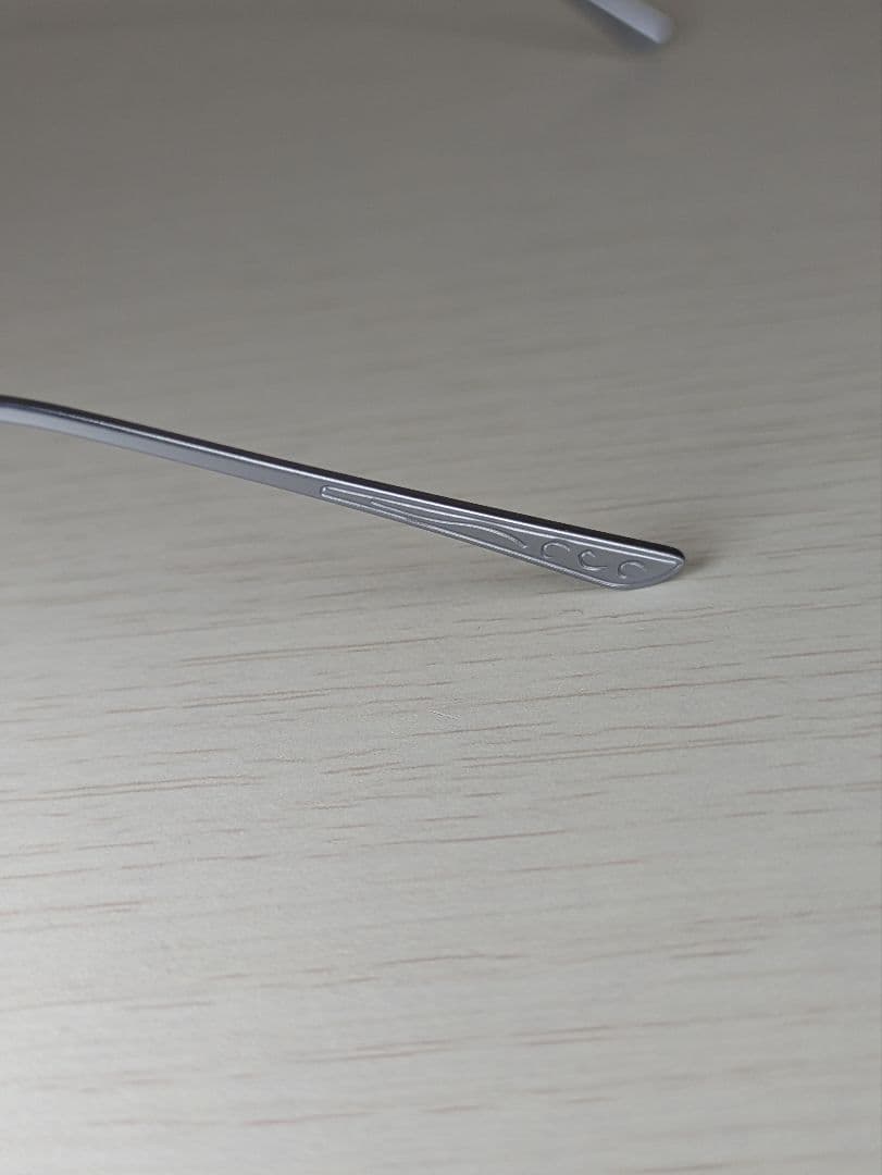 新品未使用 オリバーピープルズ サングラス Marret チタン 日本製シルバー