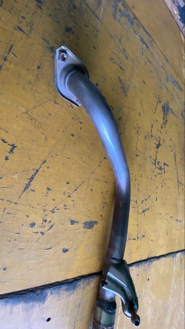 【SALE】プリウスα リアピースマフラー(出口デュアル)