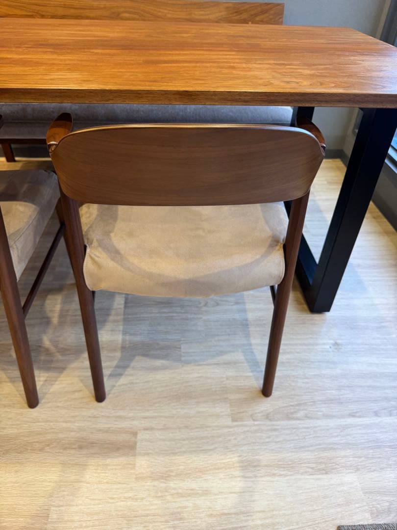 【フル】ダイニングチェア② カバー付き、ウォールナット