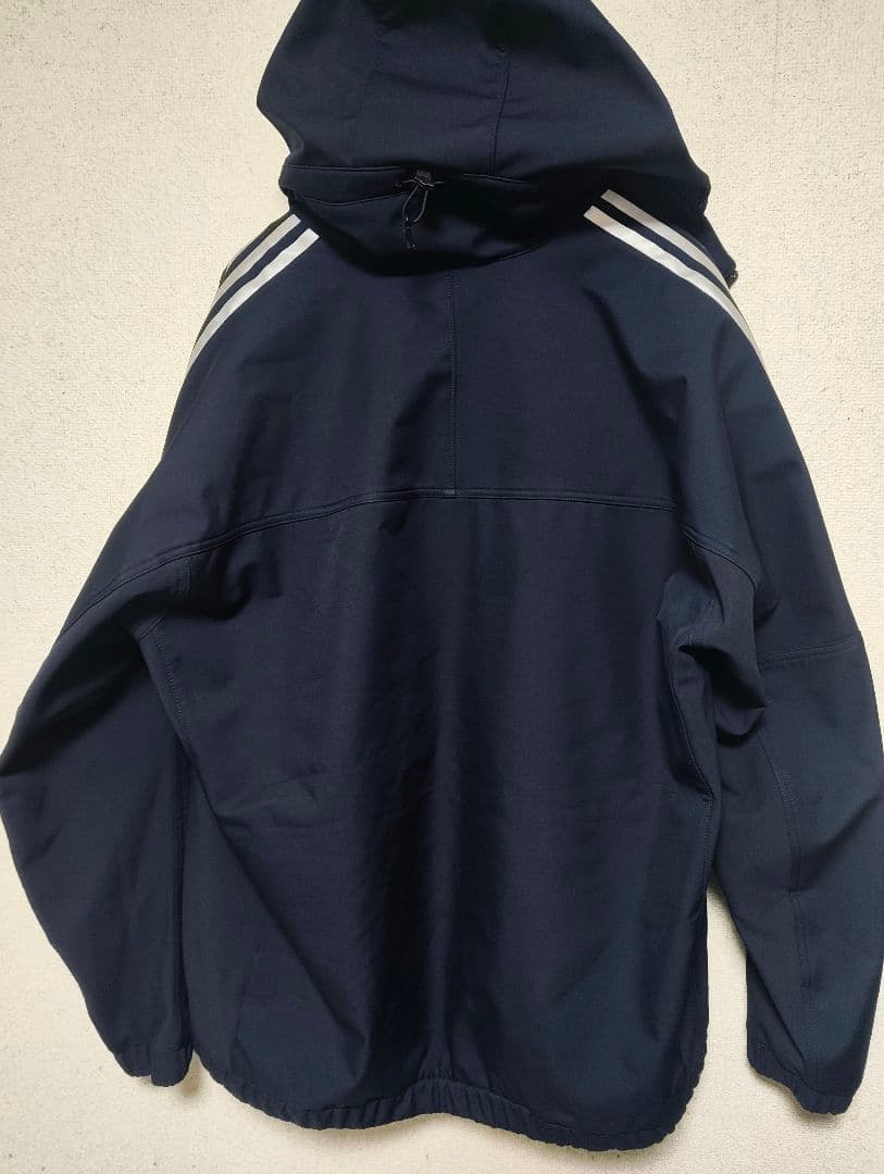 adidasマストハブレギュラーフィットボンデッド フリースフルジップフーディー