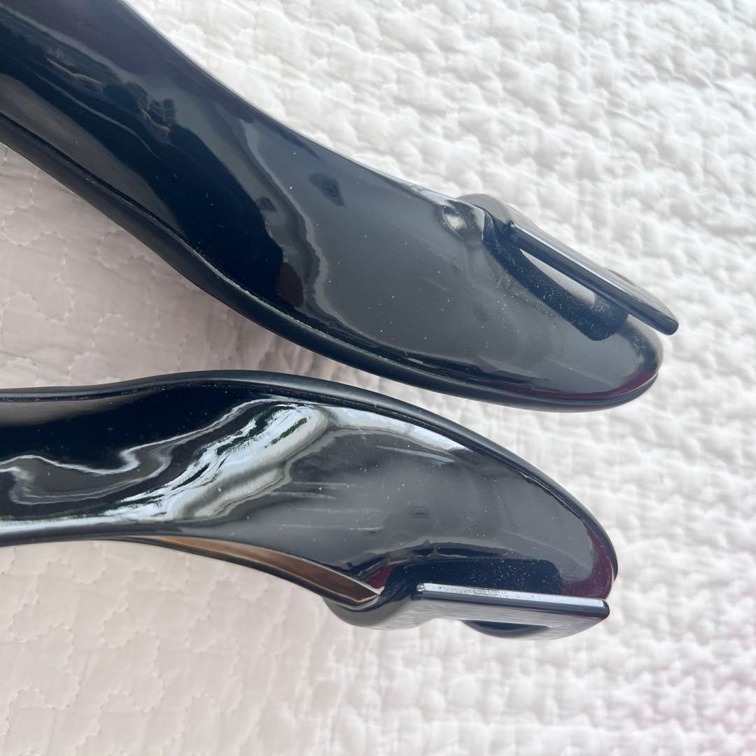 ロジェ ヴィヴィエ パテントレザー パンプス 38 ブラック バック