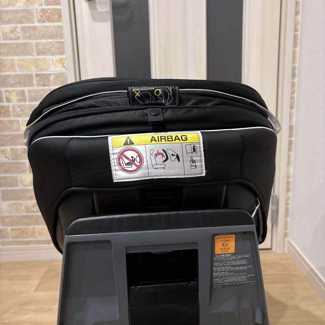 Combi コンビ　NEROOM ネルーム　チャイルドシート　ブラック　ホワイト