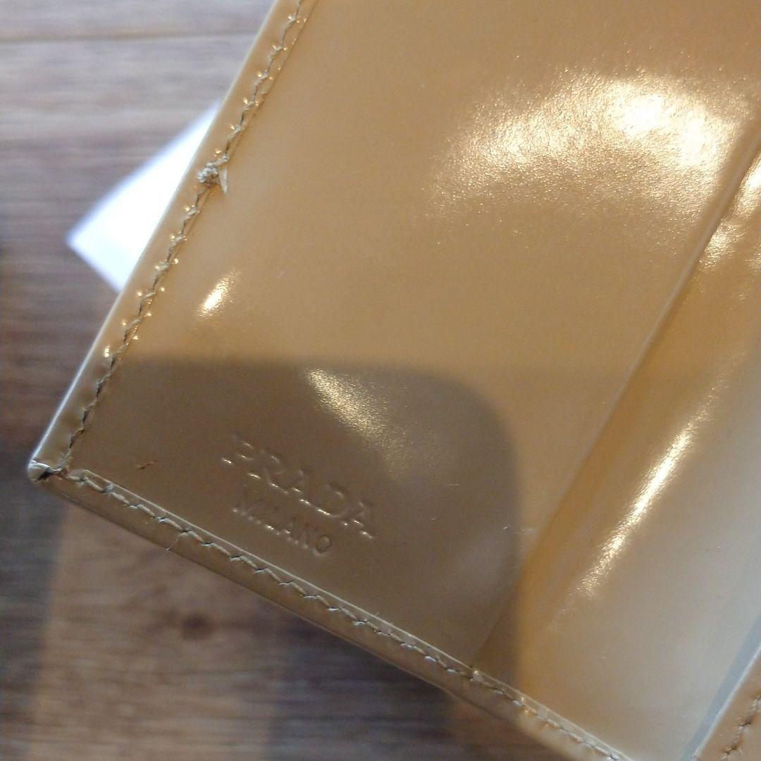 最終お値下げ 未使用 PRADA プラダ エナメル6連キーケース