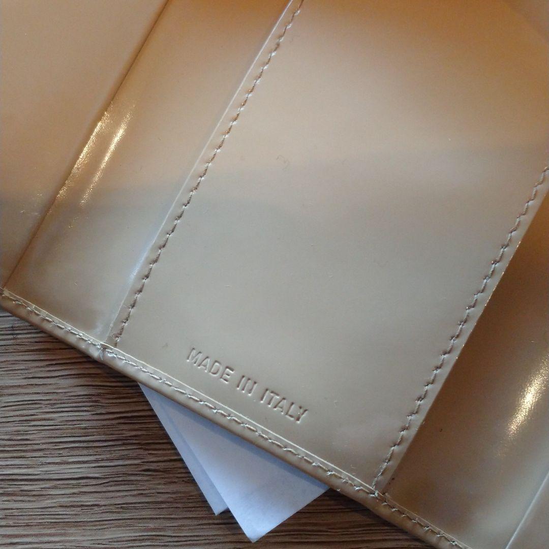 最終お値下げ 未使用 PRADA プラダ エナメル6連キーケース