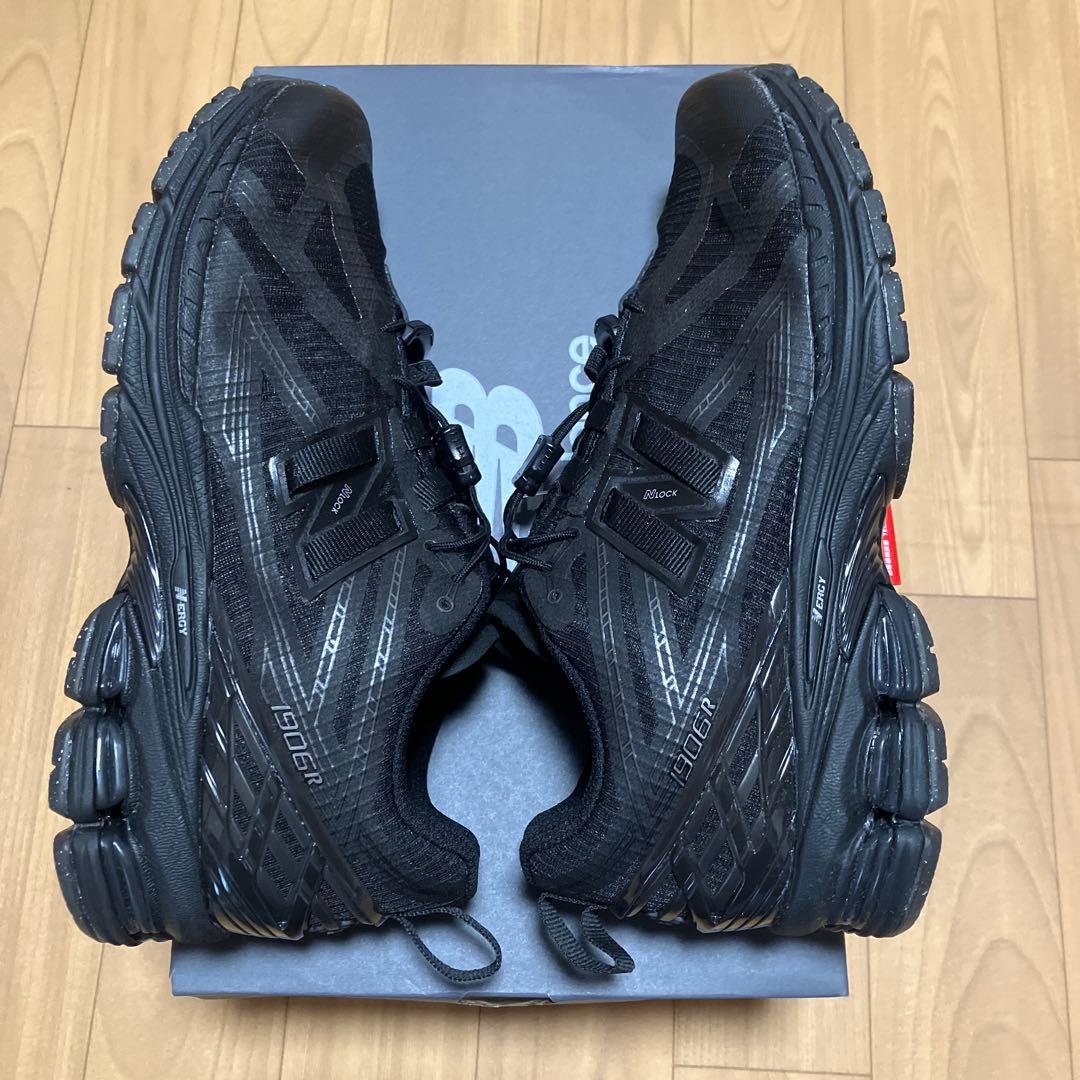 新品！！ニューバランス　U1906RNB