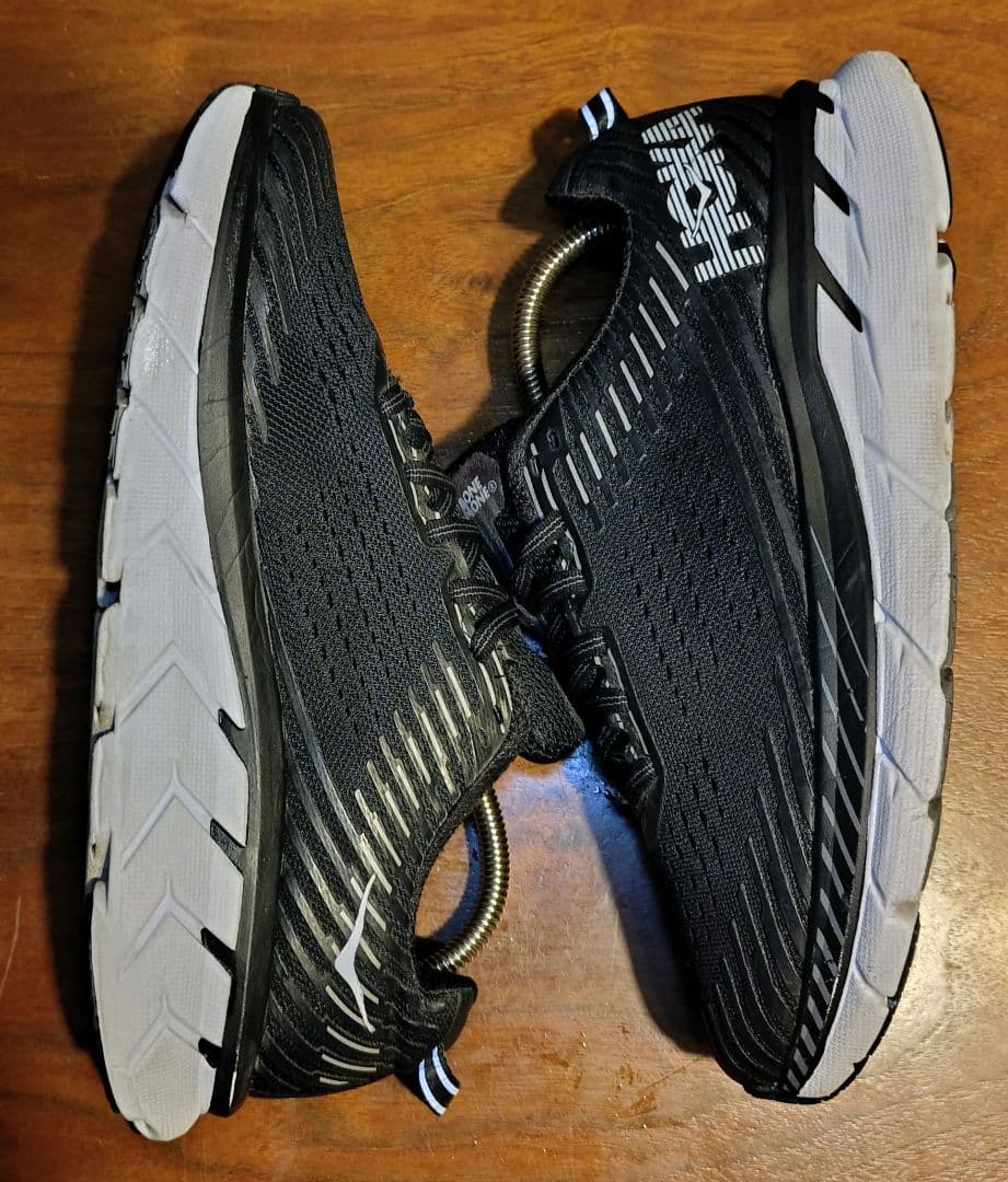 HOKA ONE ONE ランニングシューズ