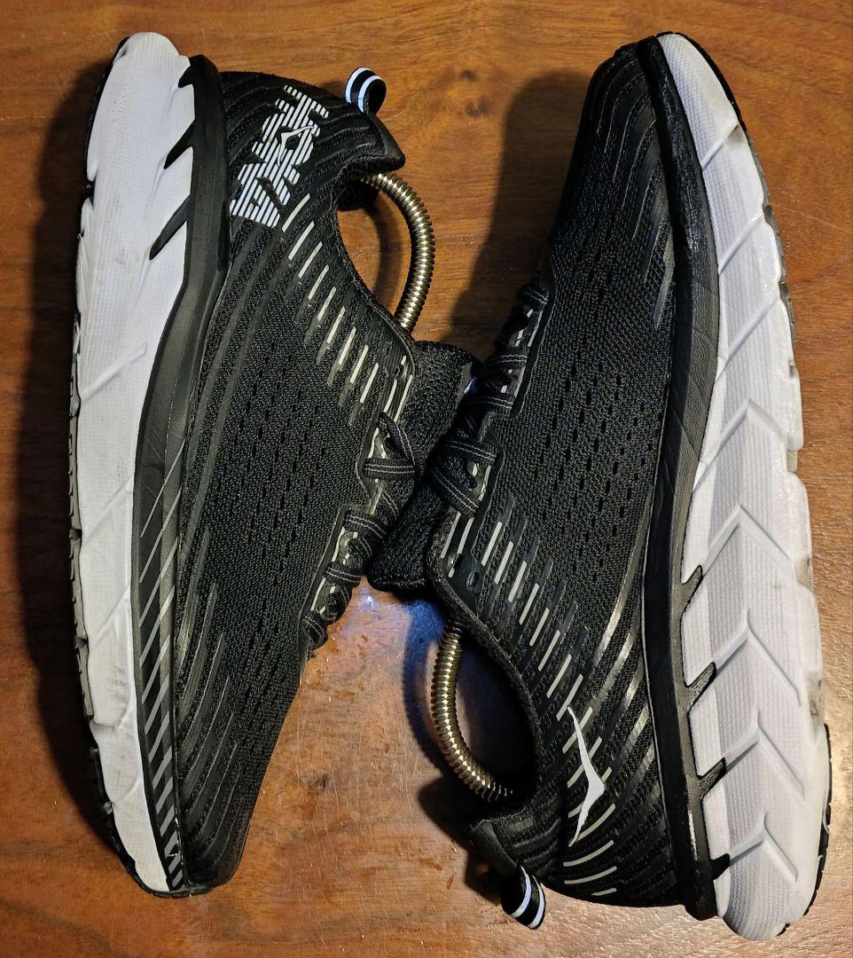 HOKA ONE ONE ランニングシューズ