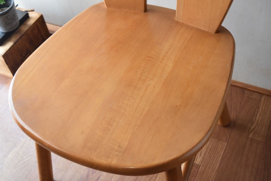 カリモク ダイニングチェア