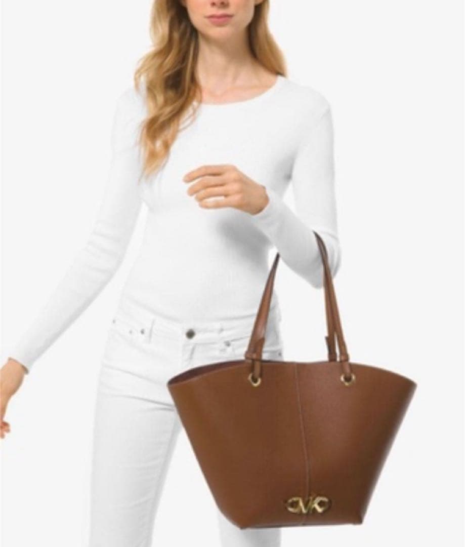 【新品】マイケルコース イジー レザー トートバッグ ポーチ付　ブラウン