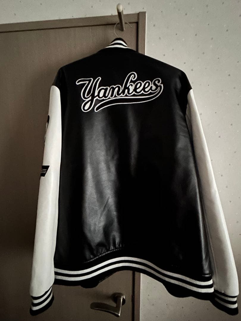 Yankees レザー スタジャン 黒　サイズ105
