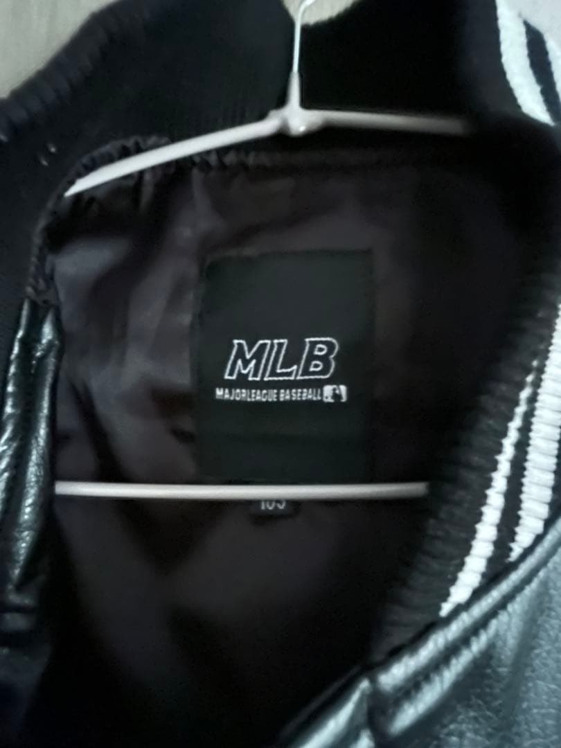 Yankees レザー スタジャン 黒　サイズ105