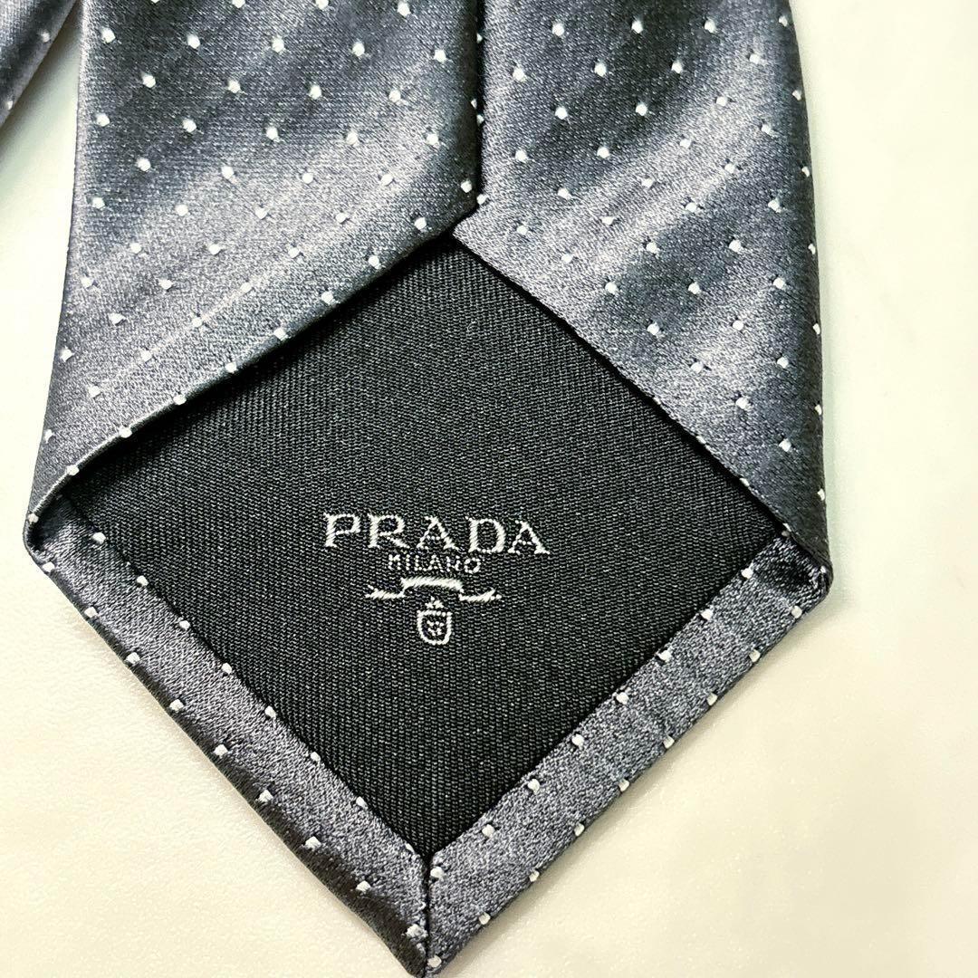 美品 PRADA ナロータイ 7.0 シルバー ドット柄 光沢 イタリア製