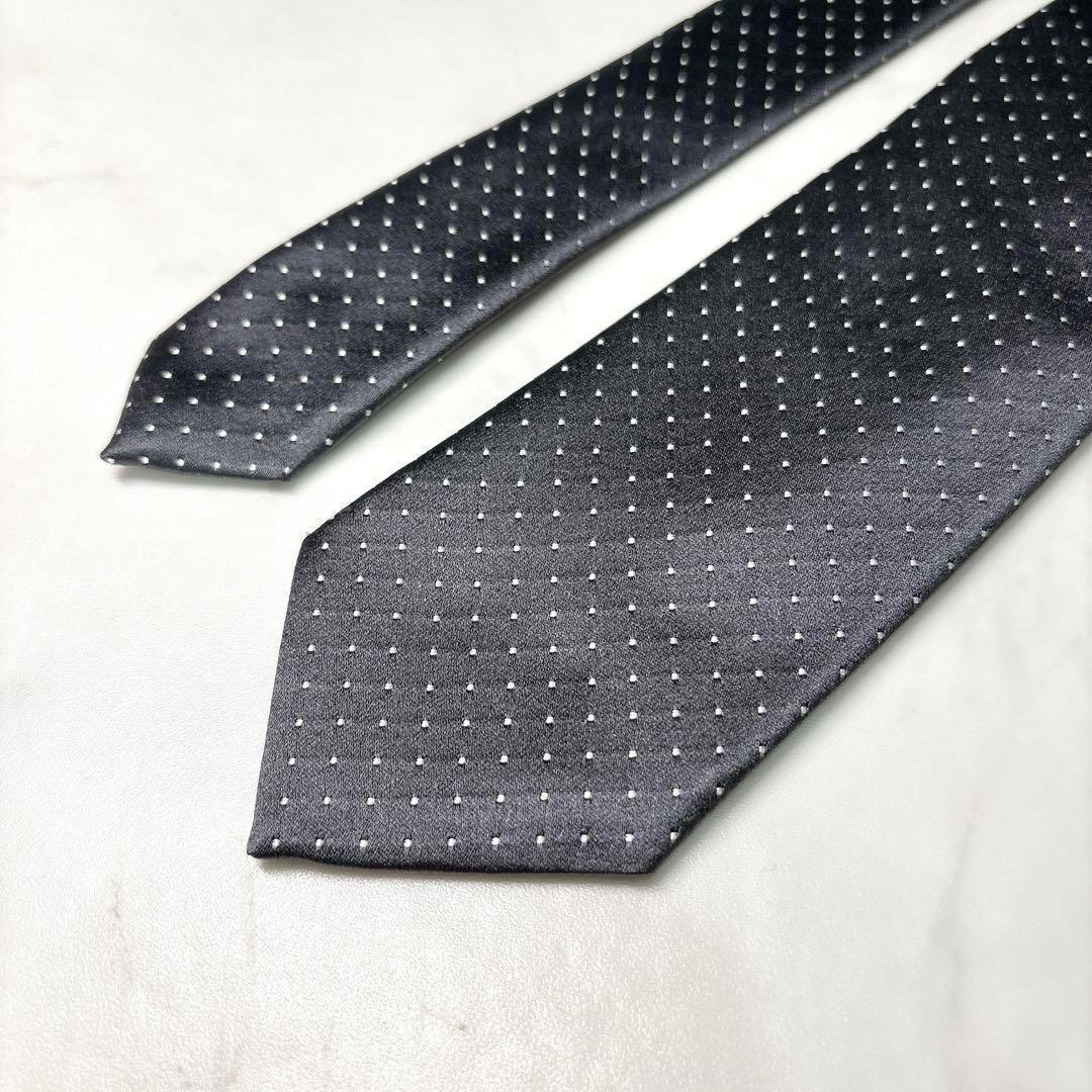 美品 PRADA ナロータイ 7.0 シルバー ドット柄 光沢 イタリア製