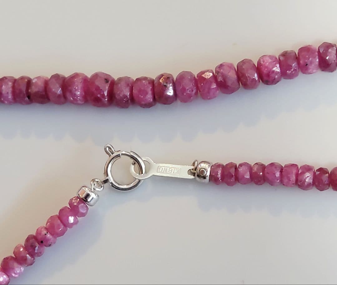 k18WG 天然ルビー ネックレス 13.5g