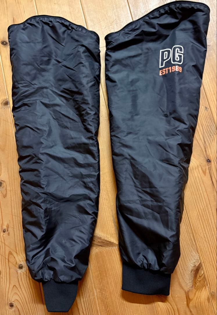 パーリーゲイツ　4way中綿スニード　黒×グリーン　サイズ4 (M)