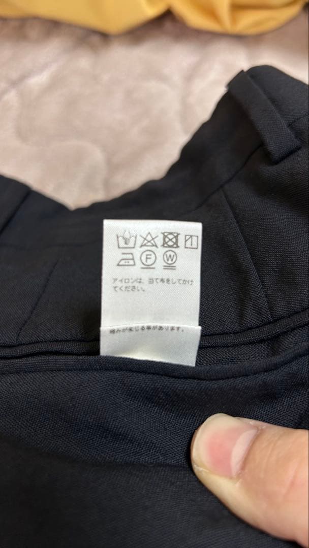 NEAT 黒 ワイドパンツ プリーツ入り 44