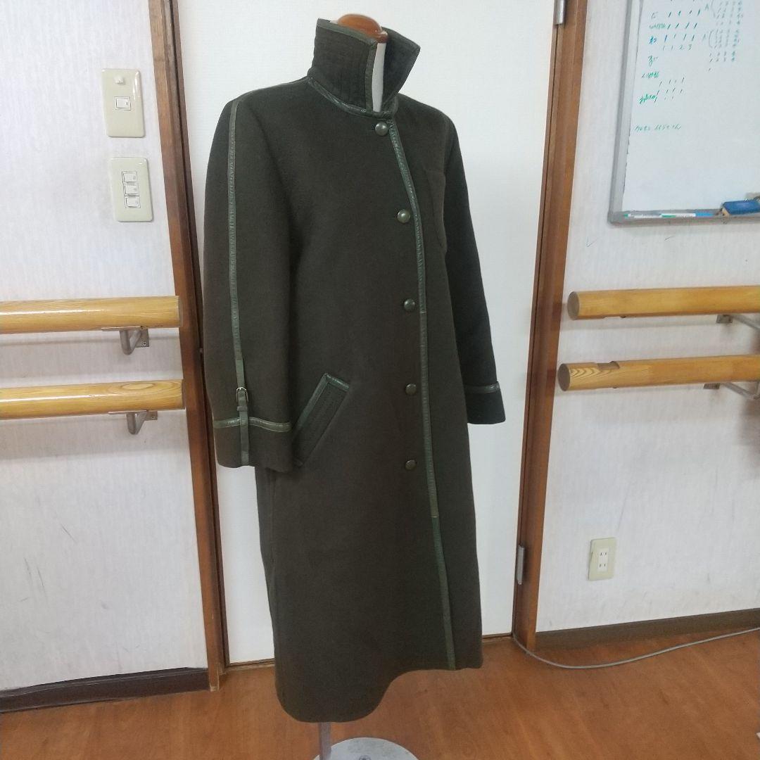 Louis Feraud グリーンウール ロングコート レザーパイピング 刺繍
