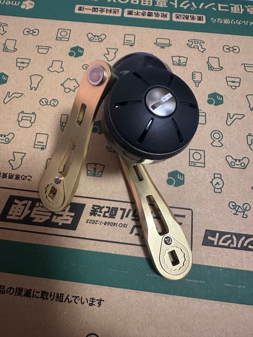 ベイトリール用ゴールドハンドル