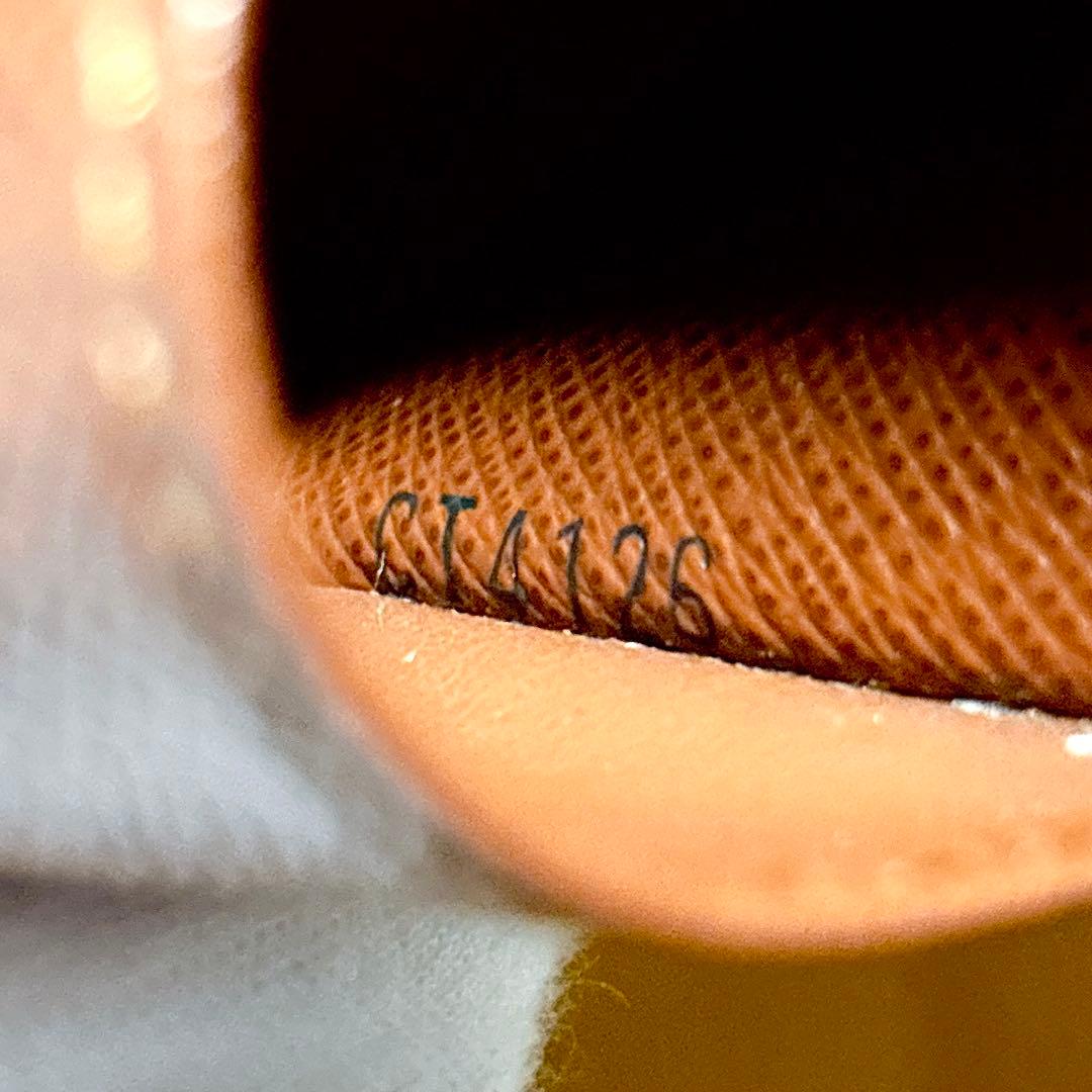 ⭐️新品展示品レベル⭐️ルイヴィトン⭐️モノグラム⭐️ミュレティクレ⭐️6連キーケース⭐️