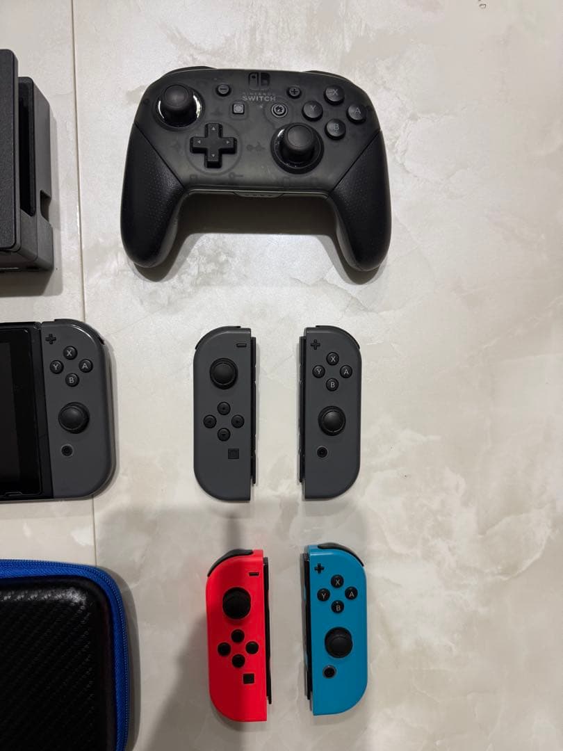 Nintendo Switch 本体 + ジョイコン+プロコントローラー+付属品